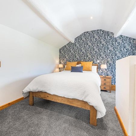 The Black Dog Apartment Dalton in Furness Εξωτερικό φωτογραφία