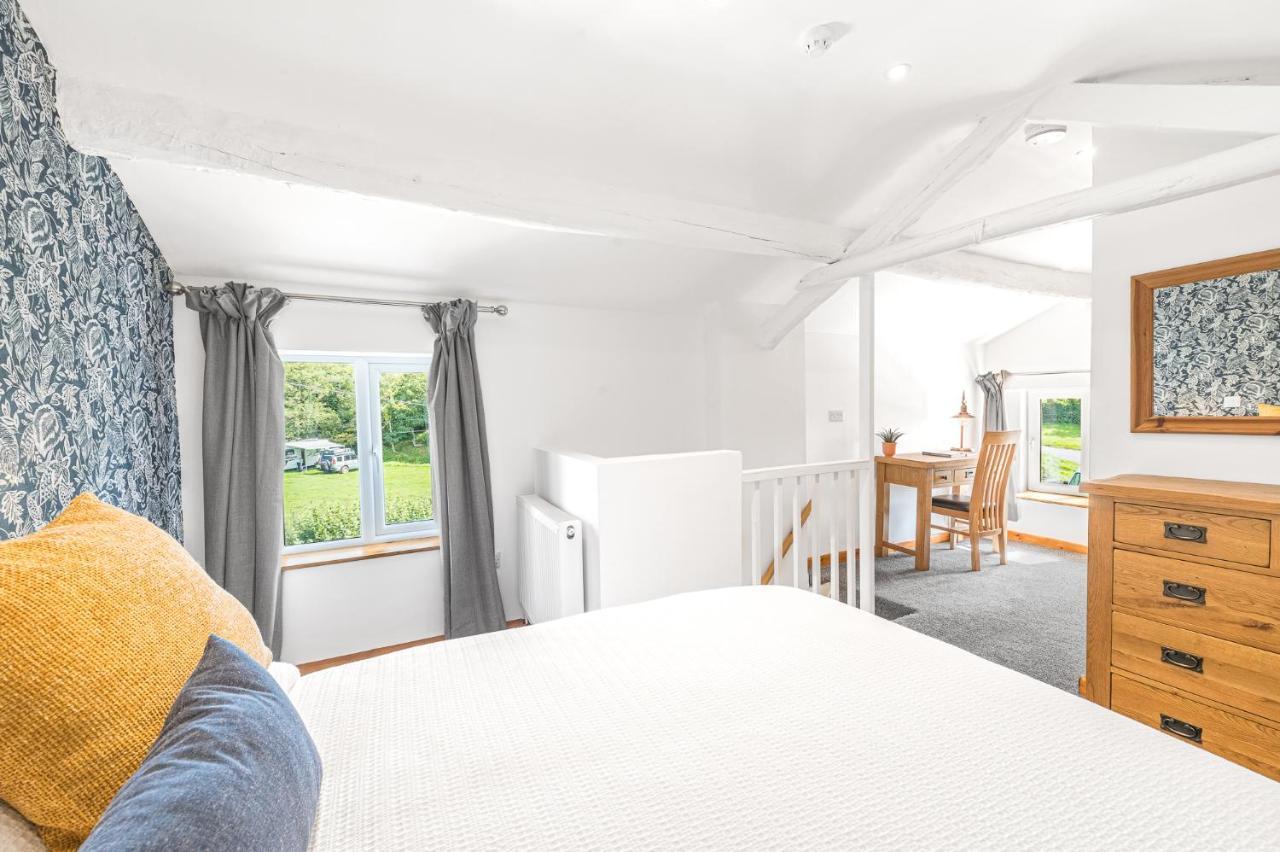 The Black Dog Apartment Dalton in Furness Εξωτερικό φωτογραφία